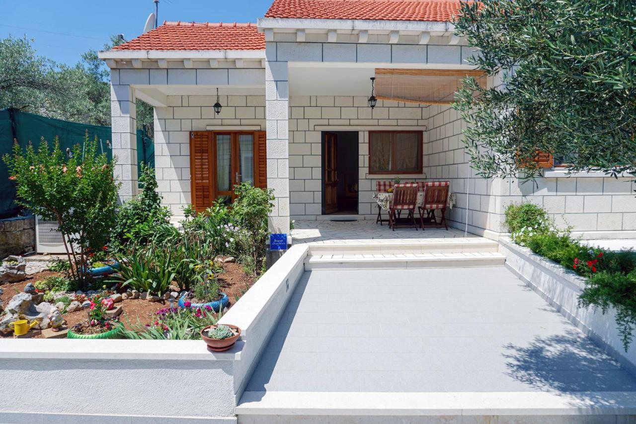 Villa Cvita Lumbarda Exterior foto