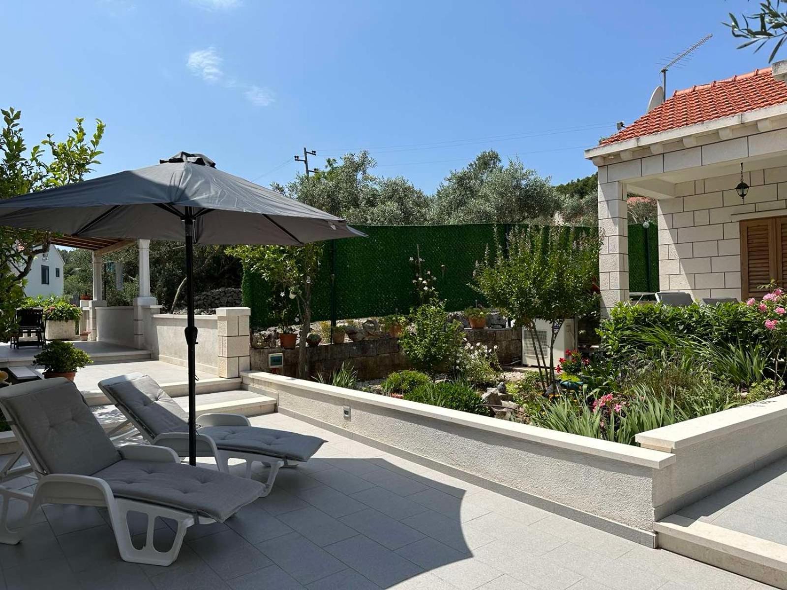 Villa Cvita Lumbarda Exterior foto